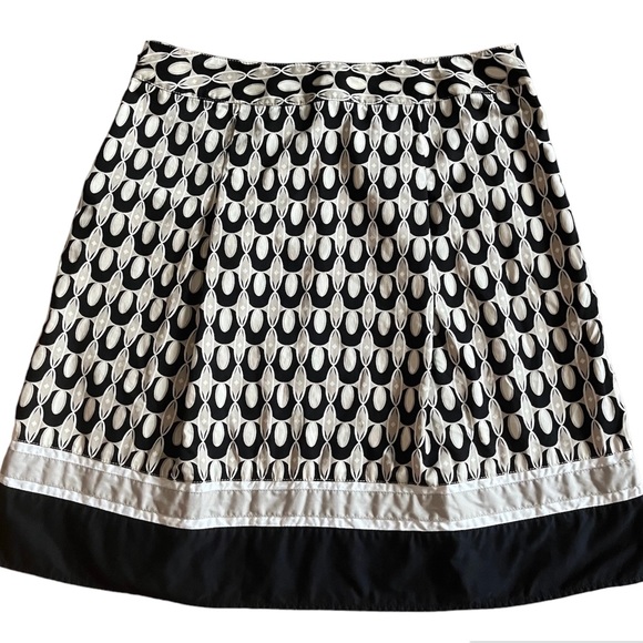 Ann Taylor women’s skirt size 12 - Picture 5 of 7